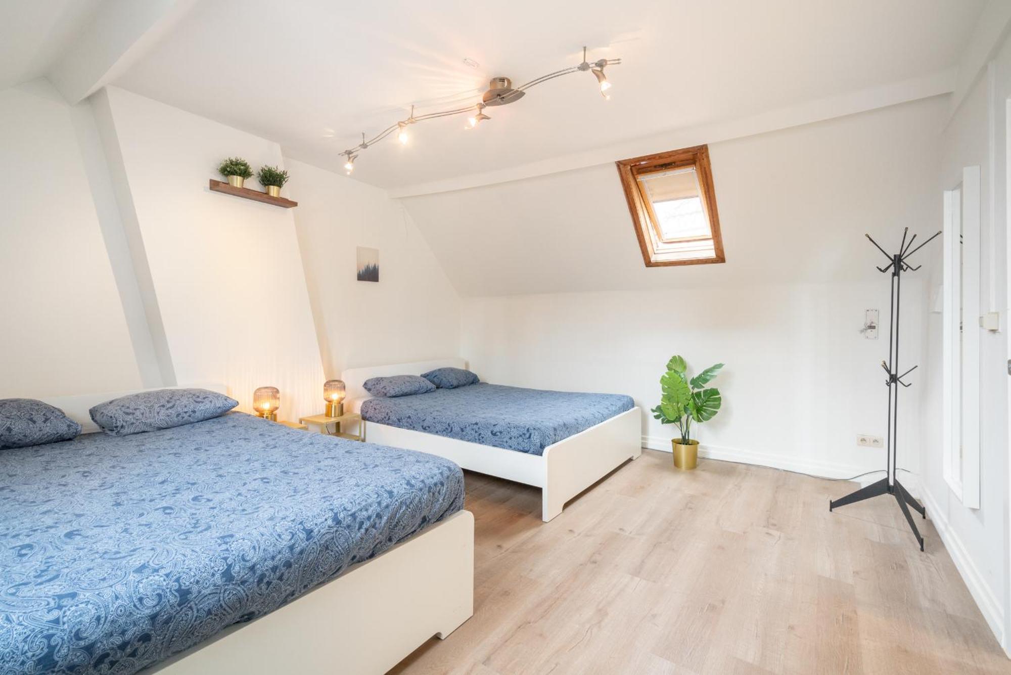 Apartment Large Authentic