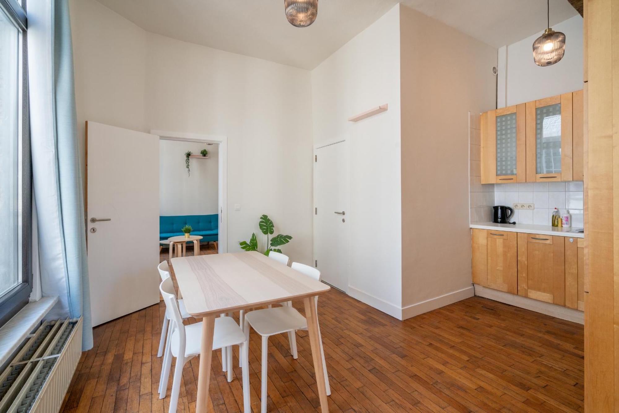 Apartment Large Authentic