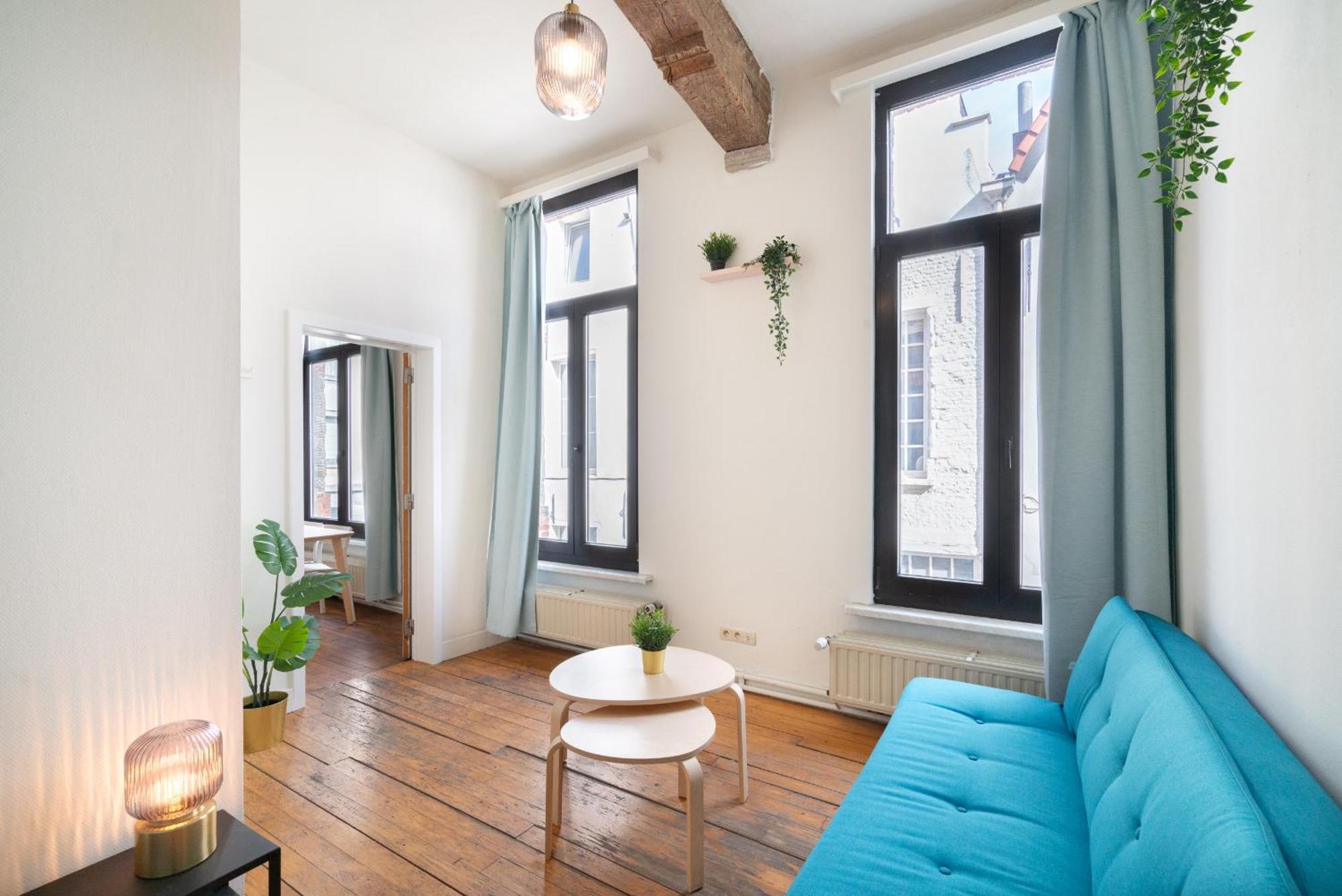 Apartment Large Authentic *